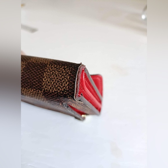 Louis Vuitton Monogram Wallet - Picture 10 of 10